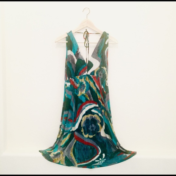 Trac Dress - Picture 2 of 4